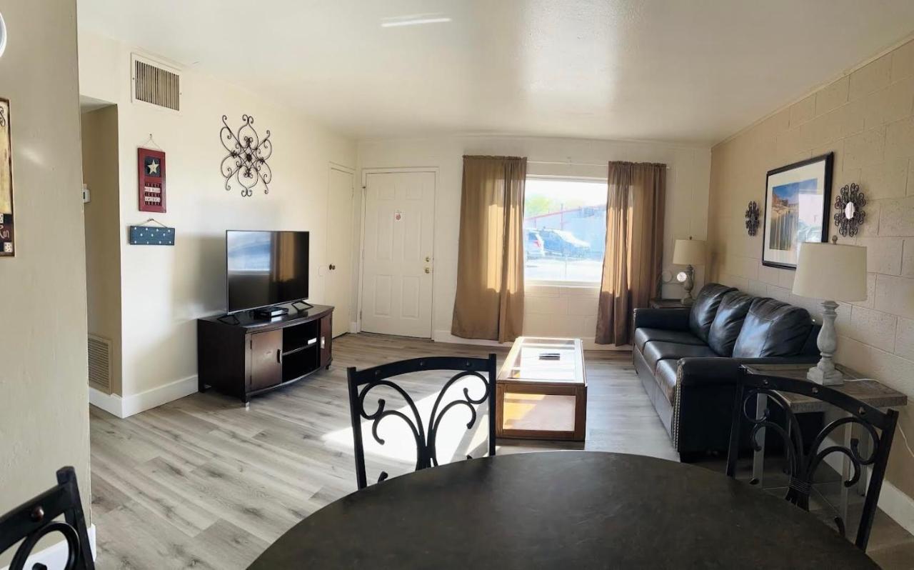 Lake Powell Motel & Apartments Page Exterior photo
