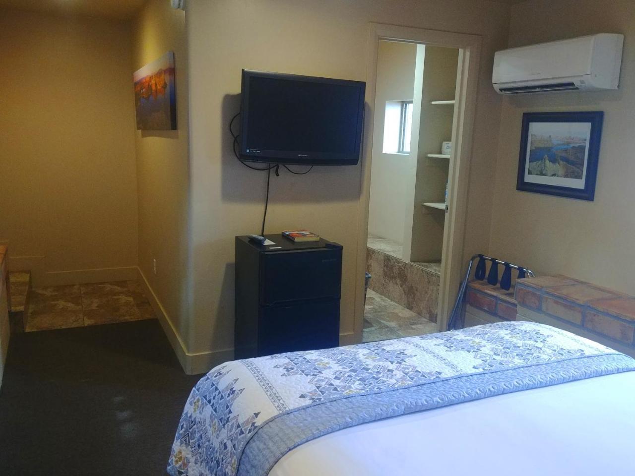 Lake Powell Motel & Apartments Page Exterior photo